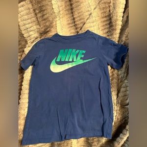 Nike blue t-shirt size small